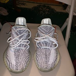 Yeezy 350 size 9